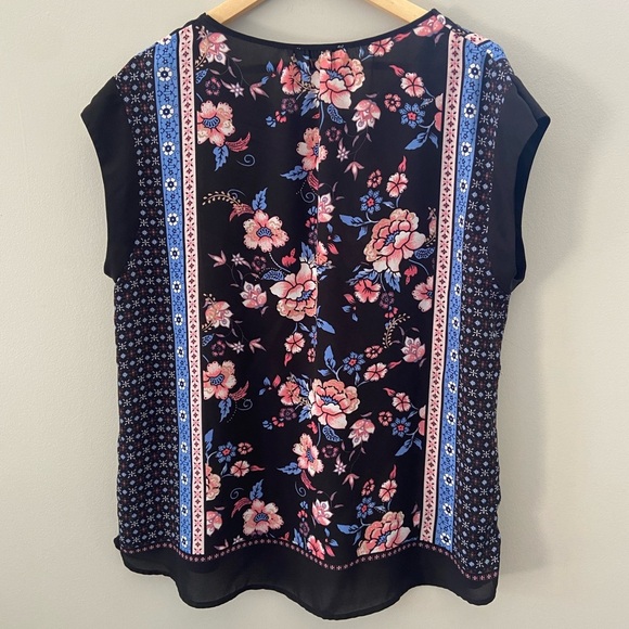 Ricki’s Cap Sleeve Summer Lightweight Floral Flowy Top - Picture 3 of 3